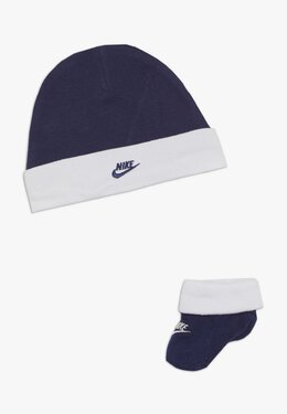 Nike: Кепка  Futura