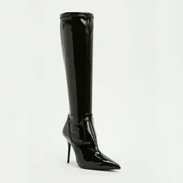 LOVE MOSCHINO: Чёрные сапоги 